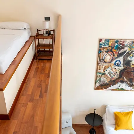 Maiorani Family Nel Centro Di * Napoli