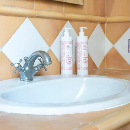 Maiorani Family Nel Centro Di Appartamento Napoli