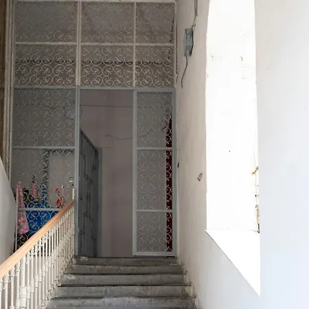 Maiorani Family Nel Centro Di * Napoli