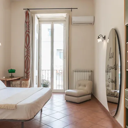 Appartamento Maiorani Family Nel Centro Di Napoli