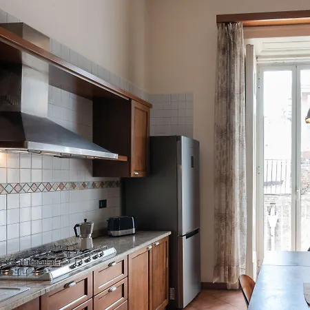 Maiorani Family Nel Centro Di Appartamento Napoli