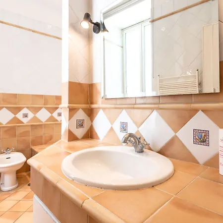 Appartamento Maiorani Family Nel Centro Di Napoli