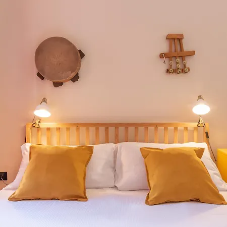 Maiorani Family Nel Centro Di * Napoli